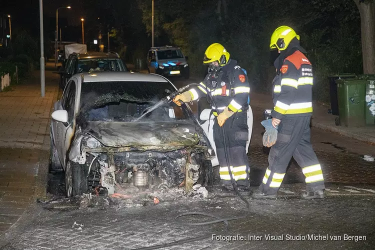 Auto verwoest door brand in Heemskerk