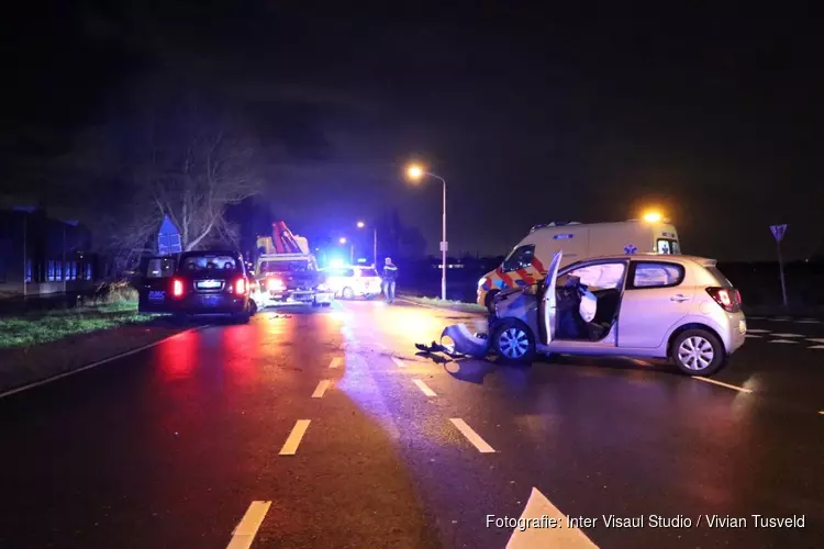 Twee auto&#39;s total loss in Heemskerk