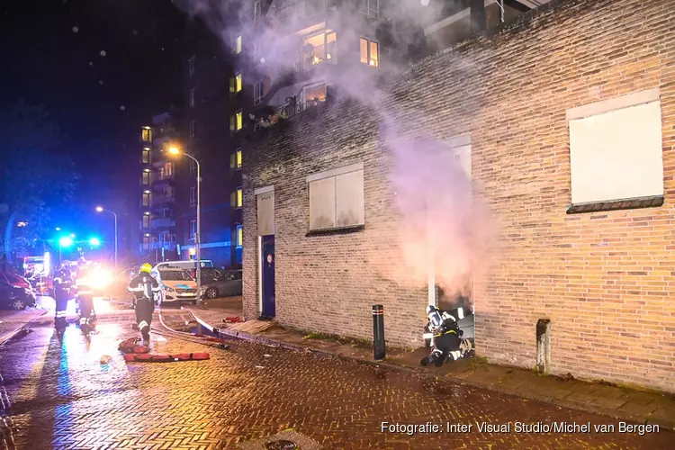 Veel rook door brand in berging van flatgebouw Europaplein Heemskerk