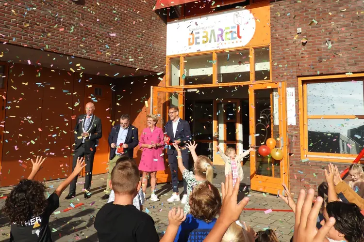 Kindcentrum De Bareel feestelijk geopend