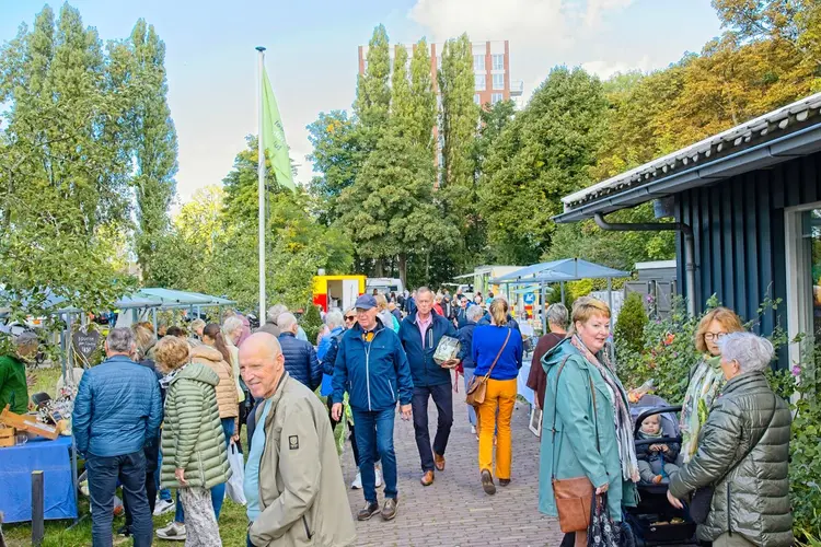 Herfstmarkt én rondleidingen bij Kasteeltuin Assumburg