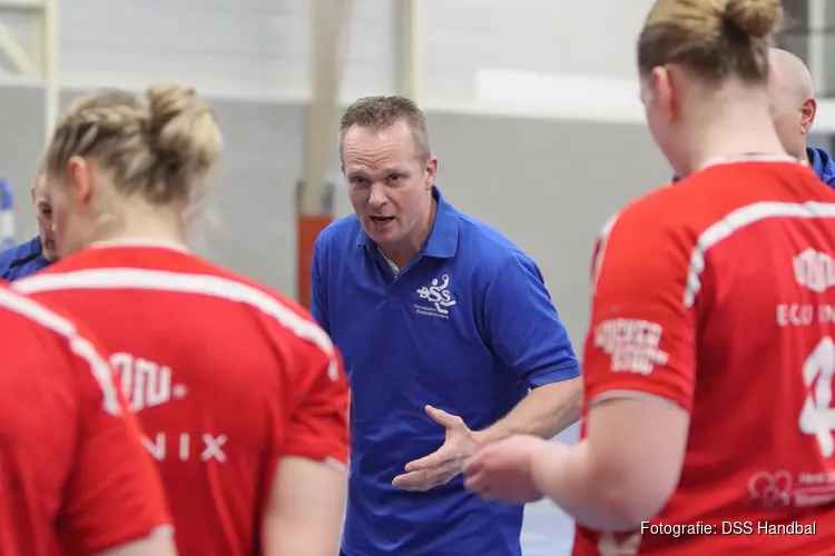 Trainer/coach Mark Neeft langer bij DSS Handbal